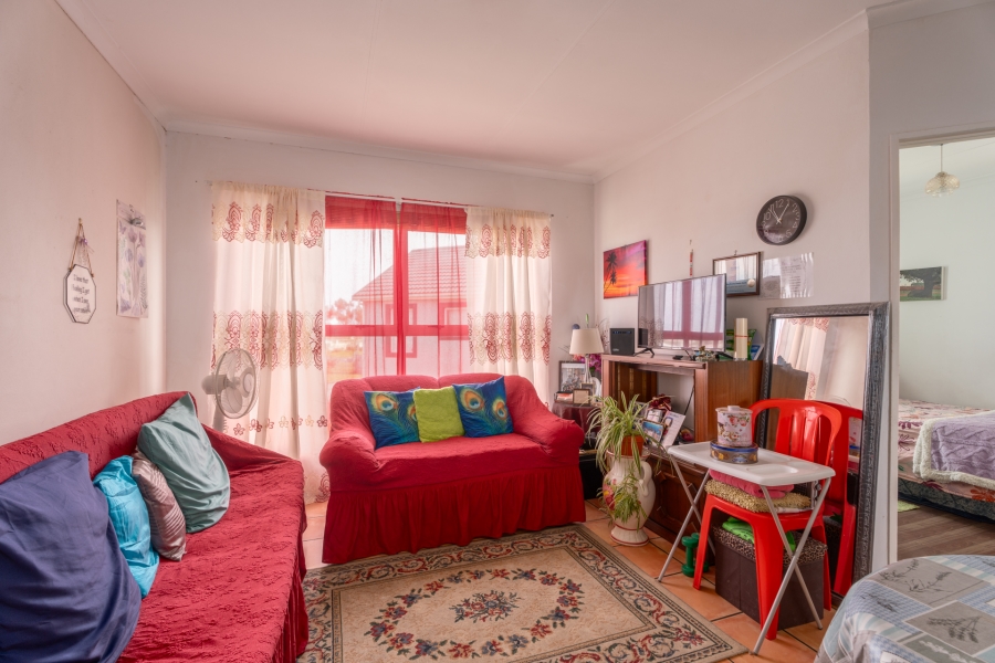 1 Bedroom Property for Sale in Strand South Western Cape